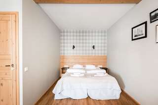 Отель Kurgo Villa hotel Пярну Двухместный номер с 1 кроватью или 2 отдельными кроватями и балконом-9